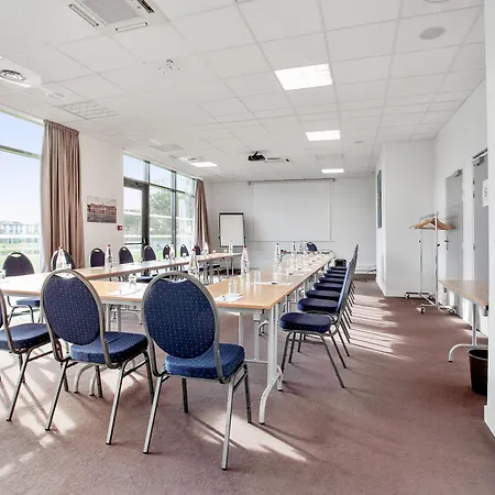 Zenitude Hotel-residences Fluvia Апарт-готель