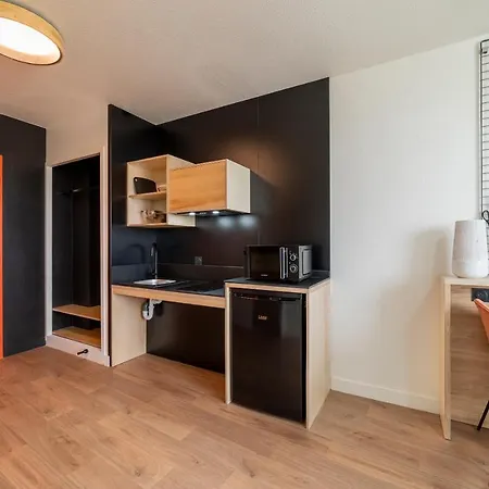 Zenitude Hotel-residences Fluvia מלון דירות טולוז