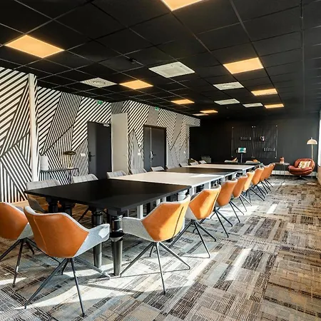 Zenitude Hotel-residences Fluvia מלון דירות 3*